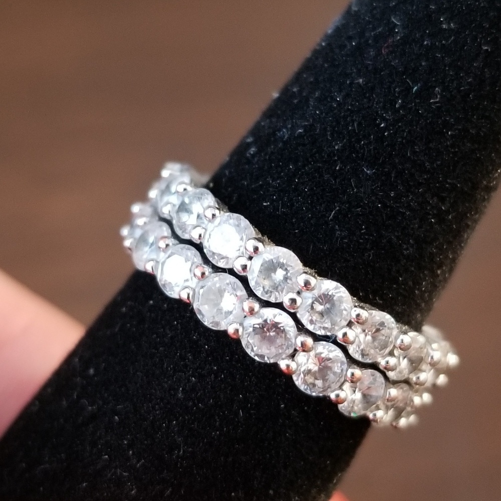 Crystal band